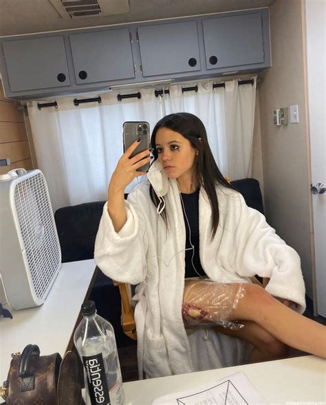 Jenna Ortega Nudes & Sex Scenes and NEW Naked Videos